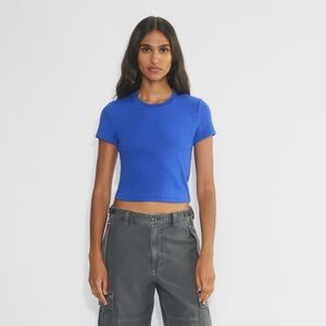 TNA HomeStretch Crew Waist T Shirt in Jazz Blue